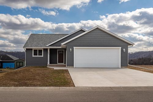 205 Pheasant Run Run, Rollingstone, MN, 55969 | Card Image