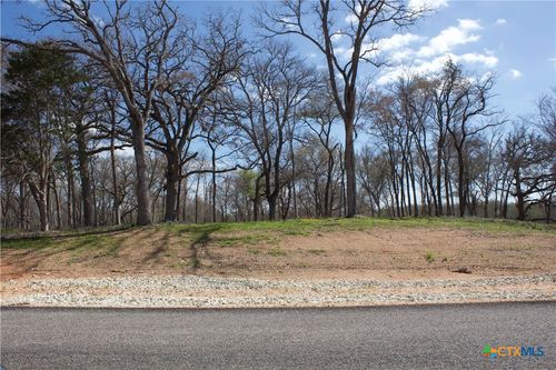 132 Highland Dr, Cameron, TX, 76520-2252 | Card Image