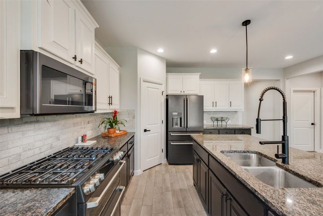 1424 Archway Ct, House other with 4 bedrooms, 4 bathrooms and null parking in Justin TX | Image 8