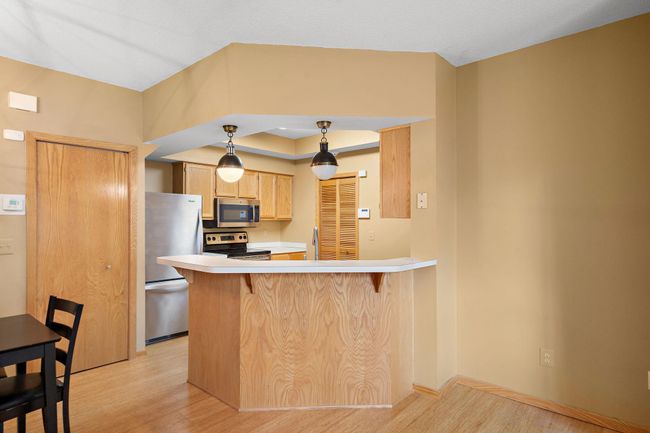2703 Autumnwood Ln, Townhouse with 2 bedrooms, 2 bathrooms and null parking in Hopkins MN | Image 9