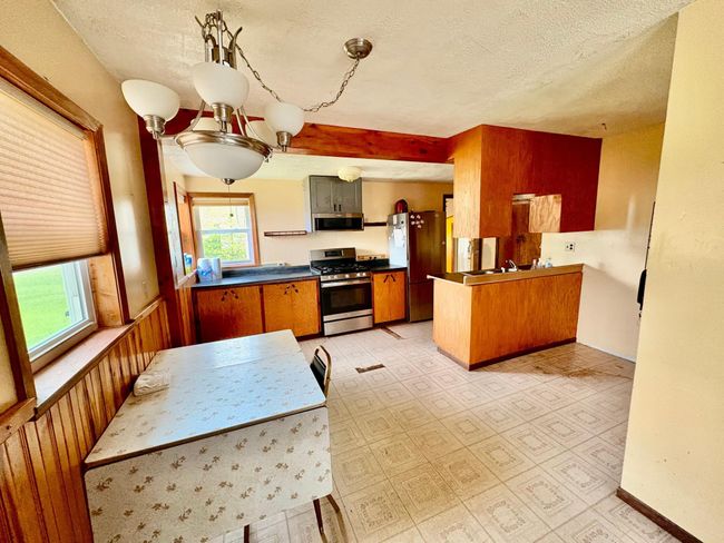 Kitchen/dining | Image 15