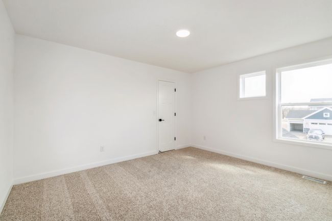 (Photo of inventory home, actual finishes may vary) | Image 10