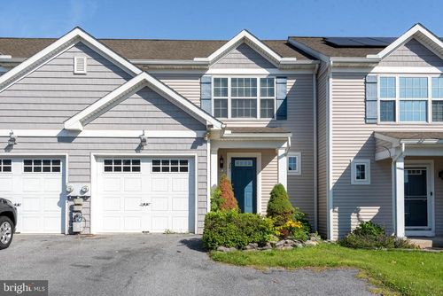201 Wheatstone Ln, LEBANON, PA, 17042-7617 | Card Image