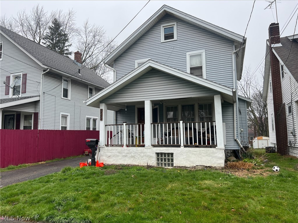Katherine Ave, Akron, OH 44310