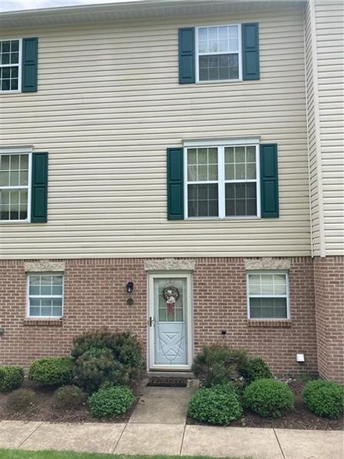 834 Mount Pleasant Rd, Greensburg, PA, 15601-5759 | Card Image