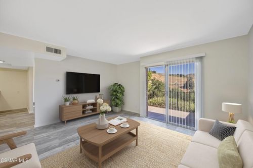 27509 Endeavor Street, Agoura Hills, CA, 91301 | Card Image