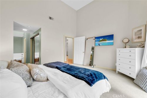unit-204-7402 Yellowtail Dr, Huntington Beach, CA, 92648-2439 | Card Image
