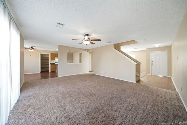 8023 Chestnut Cedar Dr, House other with 3 bedrooms, 3 bathrooms and null parking in Converse TX | Image 8