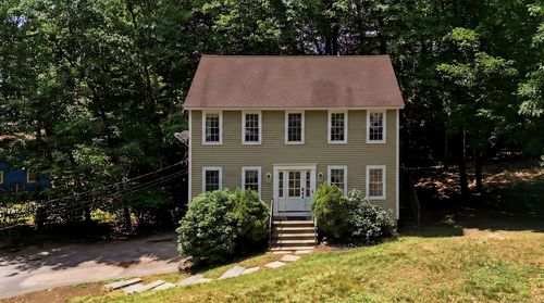 11 Navajo St, Hubbardston, MA, 01452-1530 | Card Image