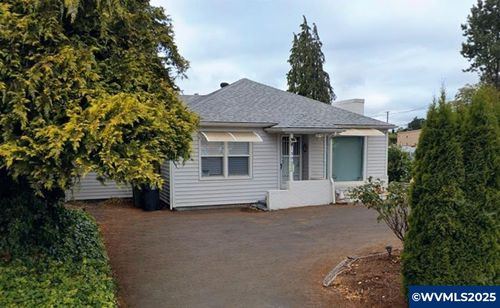1305 20th St Se, Salem, OR, 97302 | Card Image
