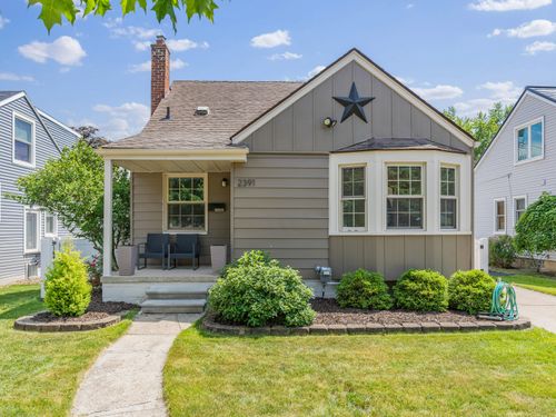 2391 Cambridge Rd, Berkley, MI, 48072-1708 | Card Image