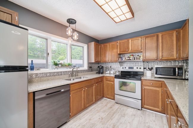 APT-8 - 317 5 Th Ave, Condo with 2 bedrooms, 1 bathrooms and null parking in Manistee MI | Image 5