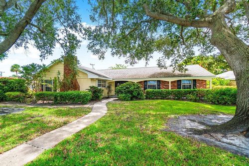 222 Fairway W, Tequesta, FL, 33469-1917 | Card Image