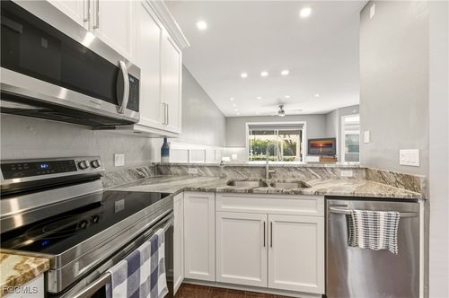 apt-602-230 Newport Dr, NAPLES, FL, 34114-9641 | Card Image