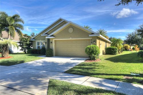 215 Briarcliff Cir, Sebastian, FL, 32958-8692 | Card Image