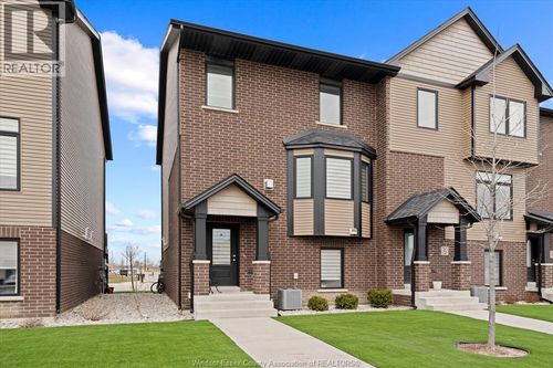 723 Brownstone Dr, Windsor, ON, N9K0A8 | Card Image