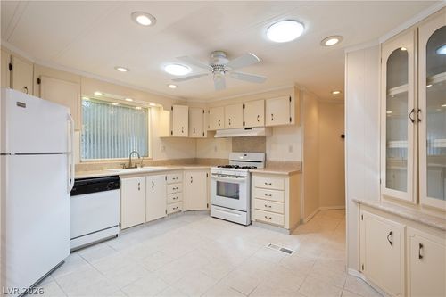 4641 Royal Ridge Blvd, Las Vegas, NV, 89103-5040 | Card Image