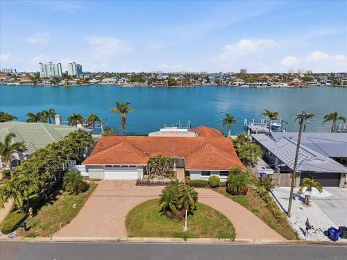 411 55th Ave, ST PETE BEACH, FL, 33706-2310 | Card Image