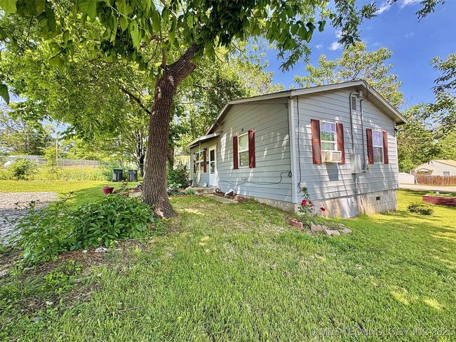 117 S Bluff Ave, House other with 2 bedrooms, 1 bathrooms and null parking in Tahlequah OK | Image 20