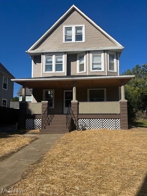 994 Parkwood Dr, Cleveland, OH, 44108-3074 | Card Image