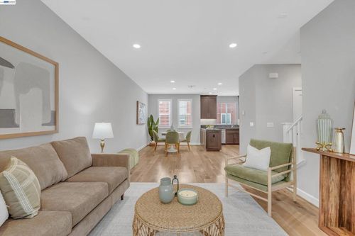 unit-14-333 Basswood Cmn, Livermore, CA, 94551-6496 | Card Image