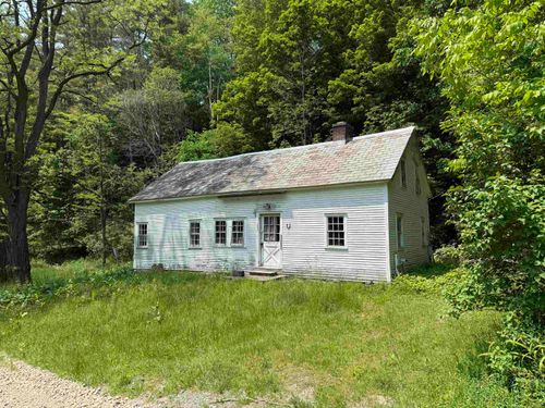 207 West Rd, Sandgate, VT, 05250-9572 | Card Image