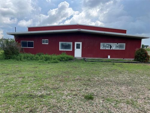 204 Glen Flora Rd, Eagle Lake, TX, 77434-2857 | Card Image
