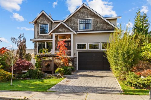 1843 142 St, Surrey, BC, V4A6V3 | Card Image