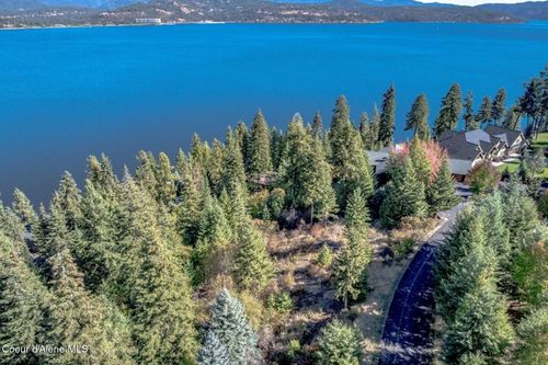 3676 S North Cape Rd, Coeur D Alene, ID, 83814-9325 | Card Image