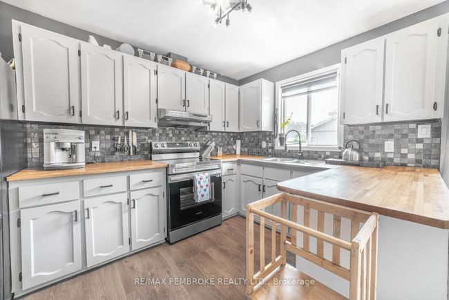 115 Mckee Rd, House other with 4 bedrooms, 4 bathrooms and 4 parking in Deep River ON | Image 13