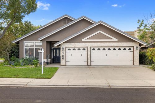 1786 Brookside Dr, Manteca, CA, 95336-8511 | Card Image