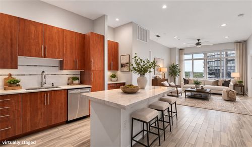 apt-ph09-54 Rainey St, Austin, TX, 78701-4419 | Card Image