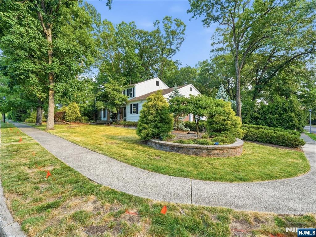 Residential in Oradell 4