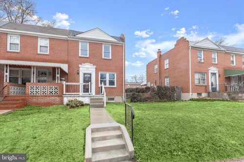 312 Leeanne Rd, Essex, MD, 21221-3435 | Card Image