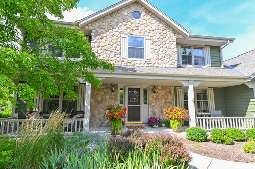 10815246 Bel Aire Ln, Germantown, WI, 53022-4277 | Card Image
