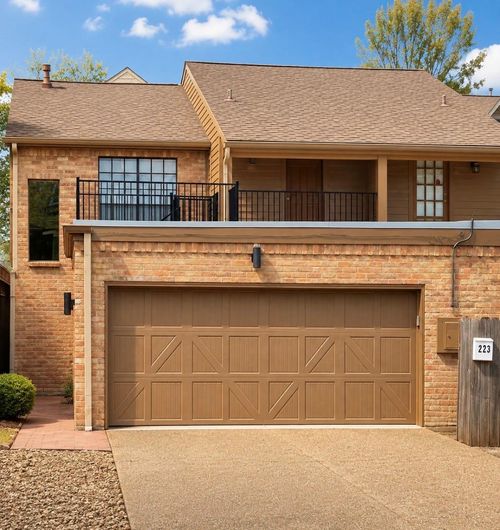 223 Asbury St, Houston, TX, 77007-8103 | Card Image