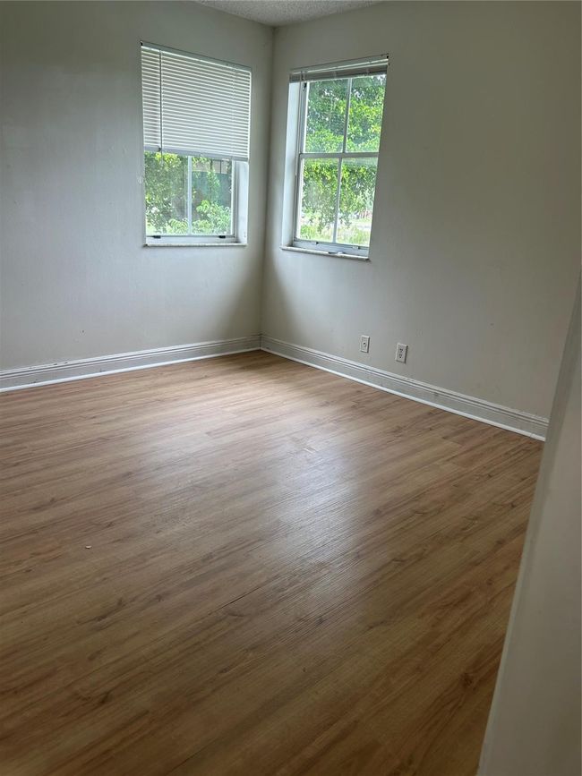 APT-201 - 2823 N Course Dr, Condo with 2 bedrooms, 2 bathrooms and null parking in Pompano Beach FL | Image 16