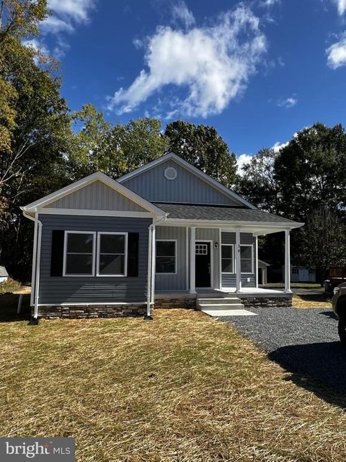 38 Meadow View Ln, Colonial Beach, VA, 22443-3824 | Card Image