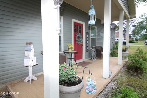 110 Goodman St, Savannah, TN, 38372-1806 | Card Image