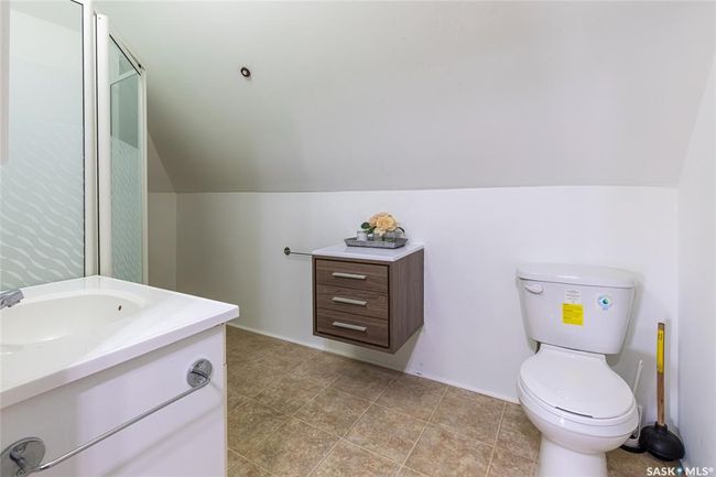 1116 1 St Ave Nw, House other with 6 bedrooms, 3 bathrooms and 2 parking in Moose Jaw SK | Image 39