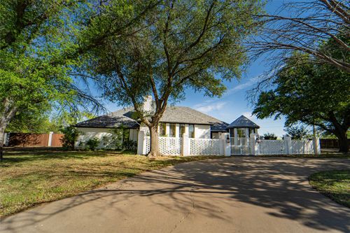 8 Chaparral Ln, Breckenridge, TX, 76424-5000 | Card Image