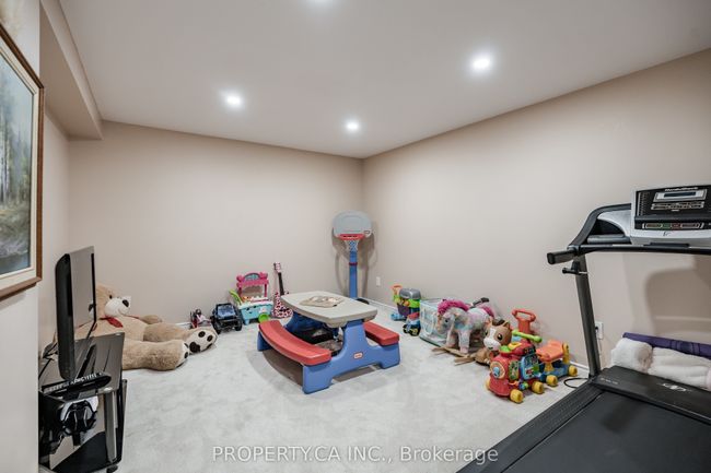 18 Sable Dr, House other with 4 bedrooms, 3 bathrooms and 4 parking in Ancaster ON | Image 31