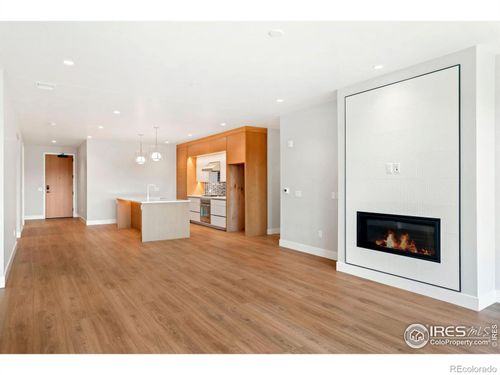 205-205 E 6th St, Loveland, CO, 80537-5633 | Card Image