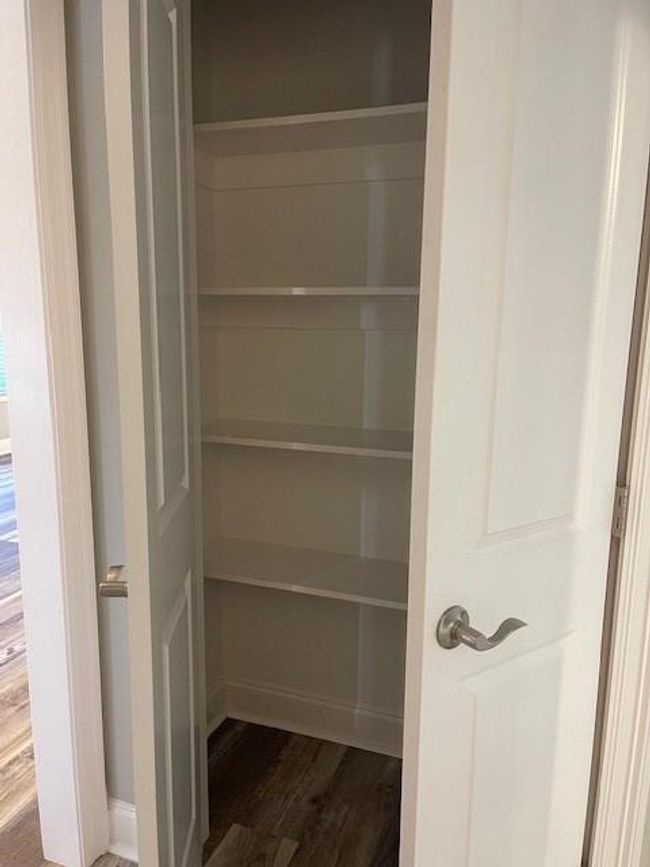 Hallway linen closet | Image 10