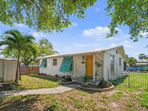 704 69th Ave W, Bradenton, FL, 34207-6167 | Card Image