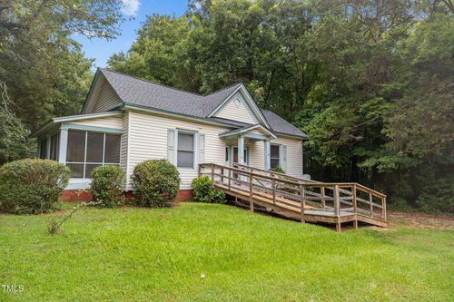 107 Franklin St, Oxford, NC, 27565-3708 | Card Image