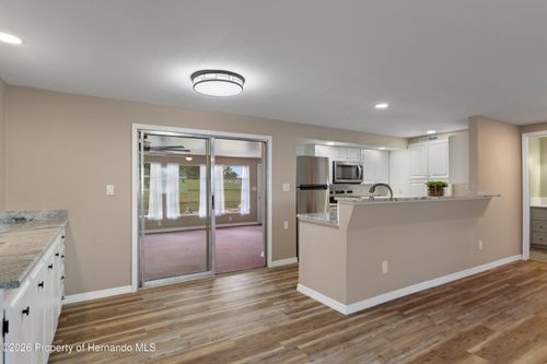 8104 Dinsmore St, Brooksville, FL, 34613-5971 | Card Image