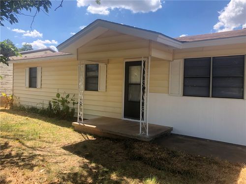 502 Kennedy St, Clyde, TX, 79510-4407 | Card Image