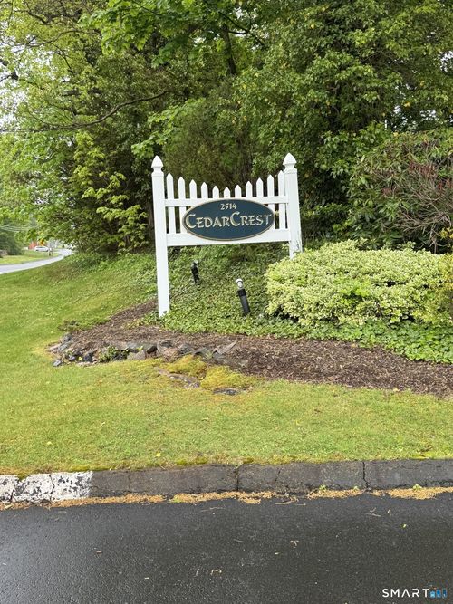 c9-2514 Boston Post Rd, Guilford, CT, 06437-1339 | Card Image
