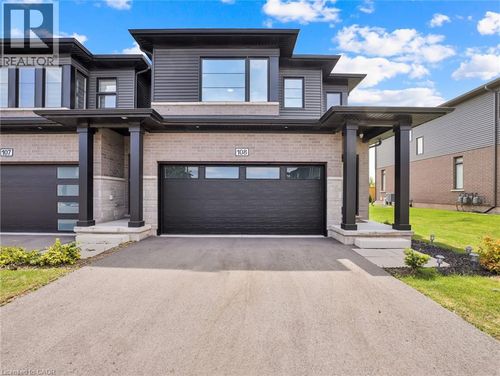 108-4552 Portage Rd, Niagara Falls, ON, L2E0B8 | Card Image